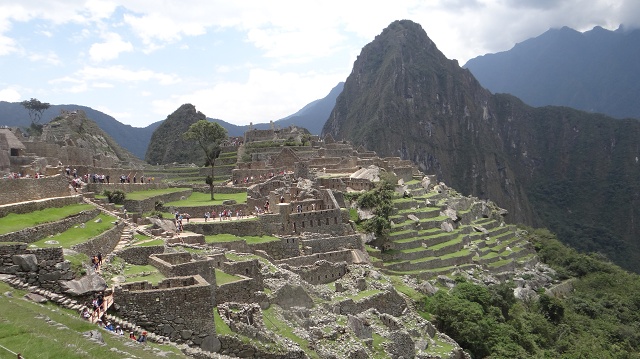 Eine Inka Festung über der Stadt – Pisaq