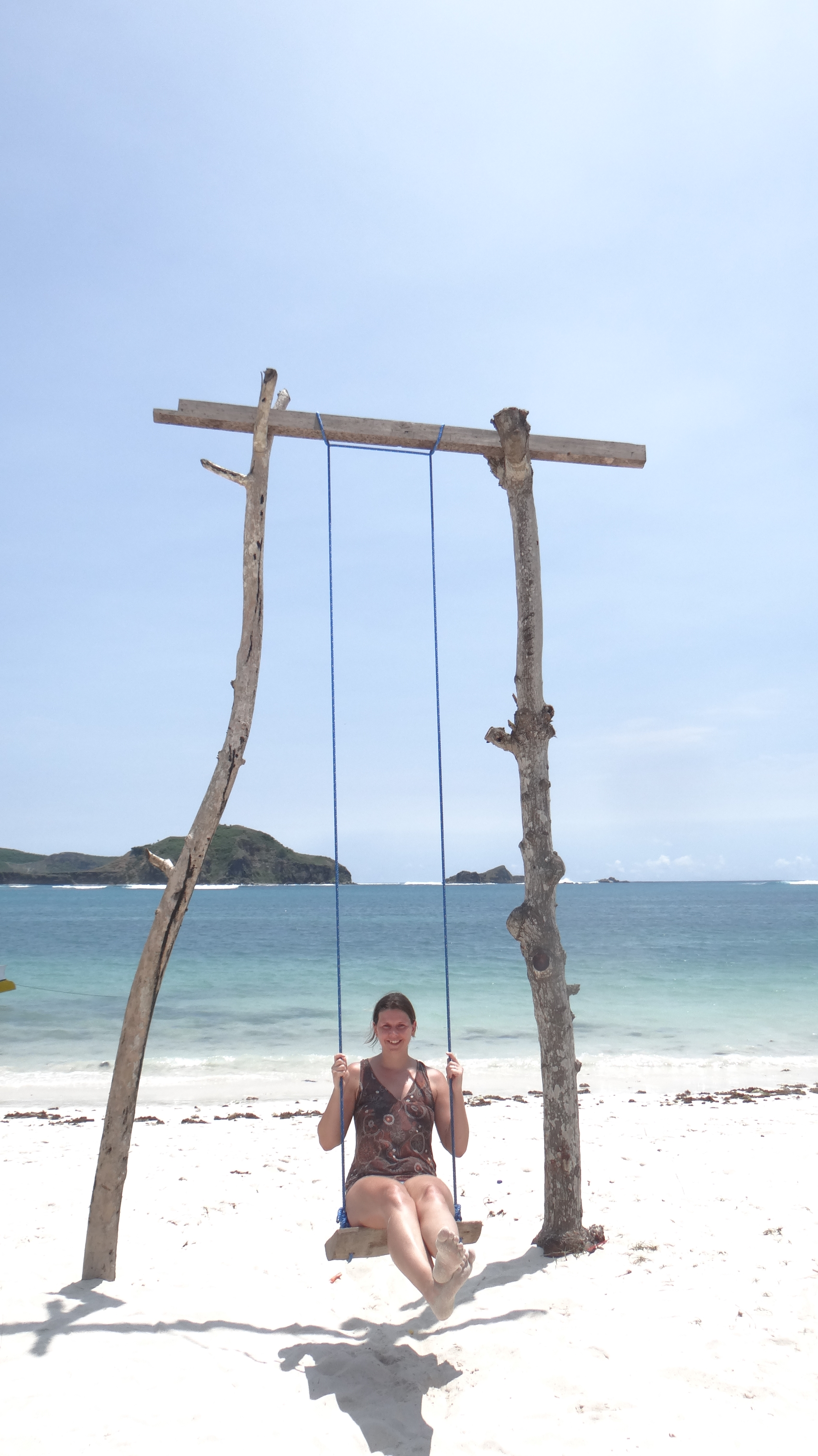 Schaukeln am Tanjung Aan Strand, Lombok